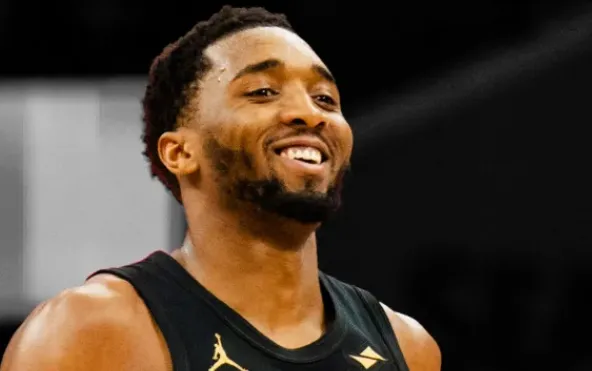 米切尔用600场得到15000分,现役第三快&仅次于詹姆斯杜兰特