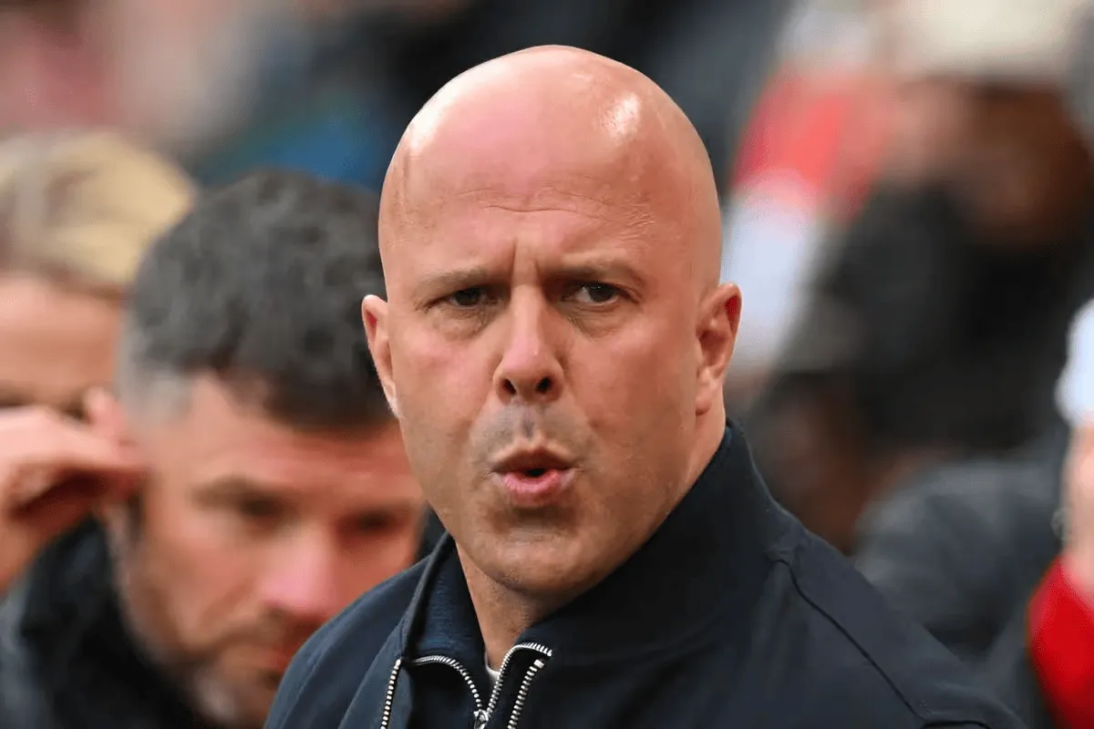 体育官网-回声报:对巴黎次回合斯洛特将重踢4-2-3-1阵型,萨拉赫首发