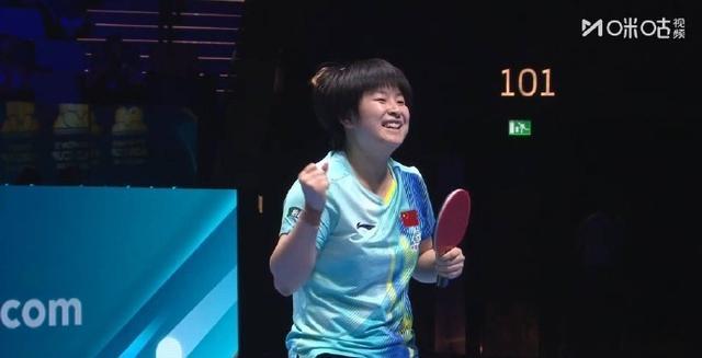 体育官网-覃予萱3-1战胜早田希娜，两胜晋级澳门世界杯淘汰赛